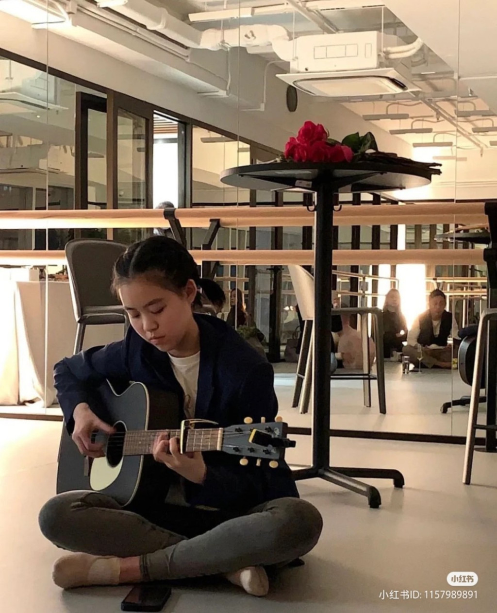 劉秀盈多才多藝，被網民封為才女。